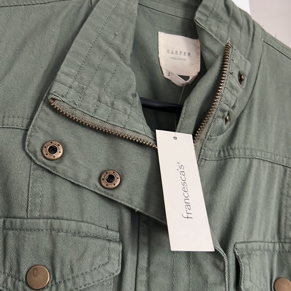 Green utility vest - Picture 2 of 3